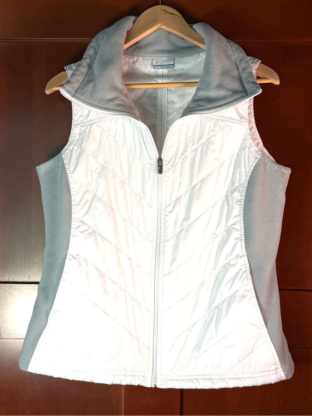 Columbia Women’s L White Gray Insulated Fleece Full Zip Vest